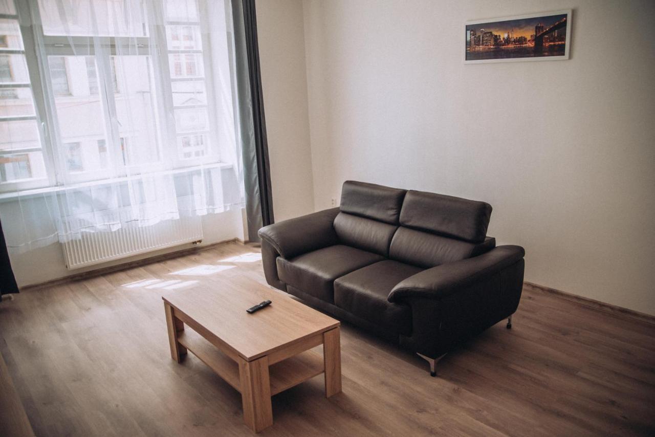 Grand Apartments In The Centre Of تبليتسه المظهر الخارجي الصورة